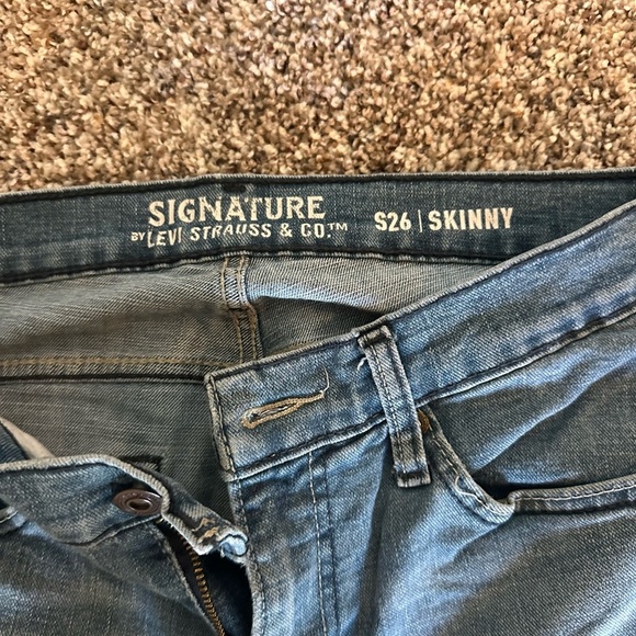 Signature Men's Denim Skinny Jeans - Picture 3 of 6